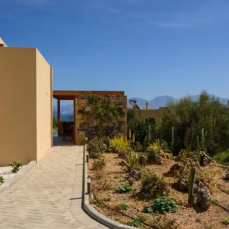 Mirabella Hills Villa